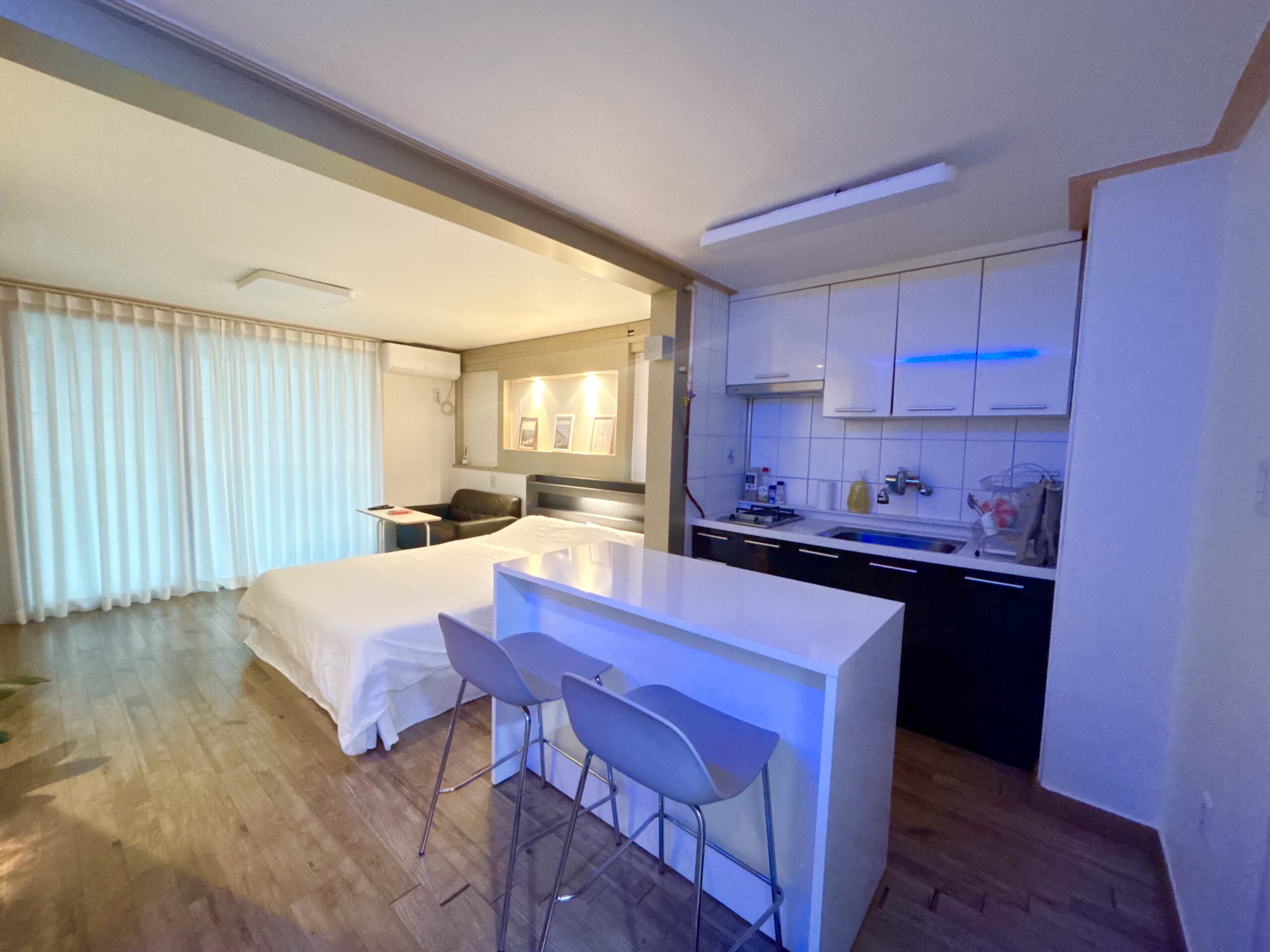 Suzak, each life, each artwork gallery image