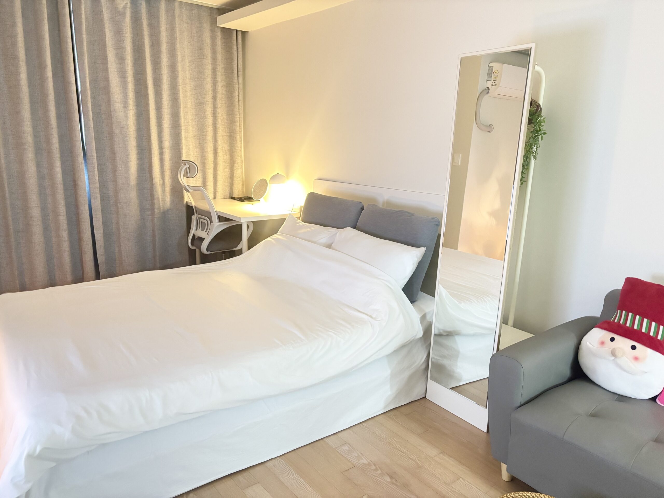 Zanzan, gentle toast to your day gallery image