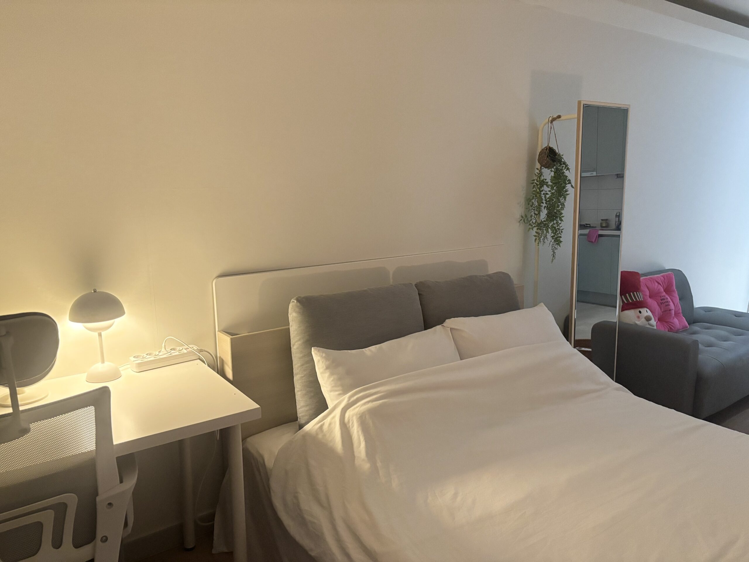 Zanzan, gentle toast to your day gallery image