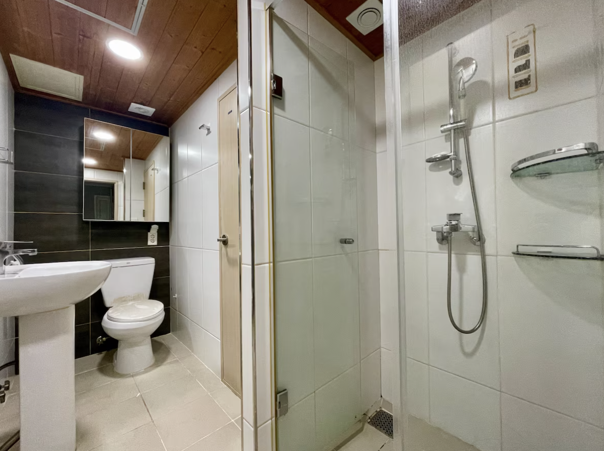 Goyo, Stillness in Motion gallery image